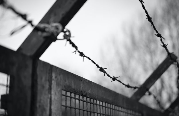 Borders Thomas King Summary